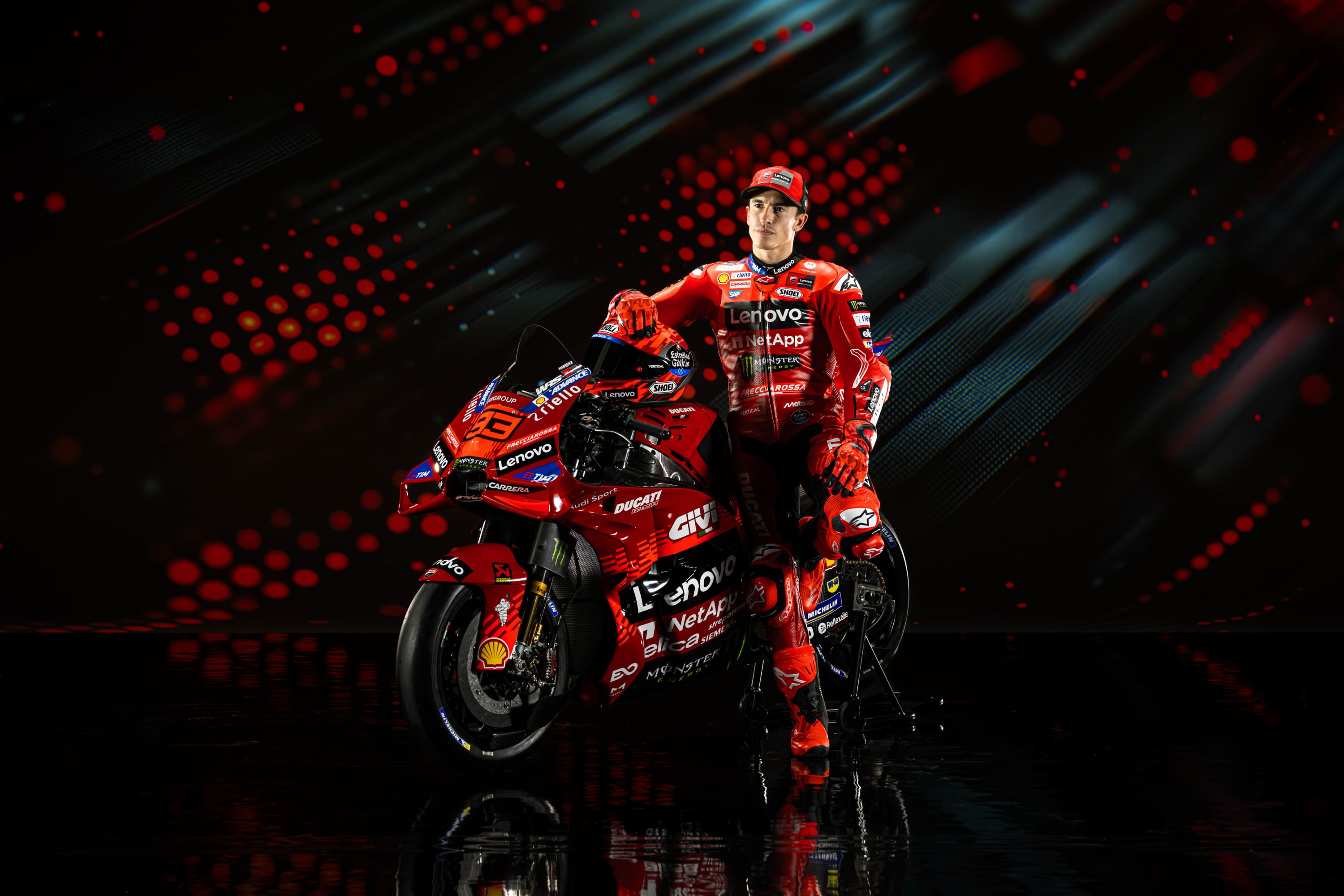 marc marquez con ducati desmosedici gp25 motogp 2025