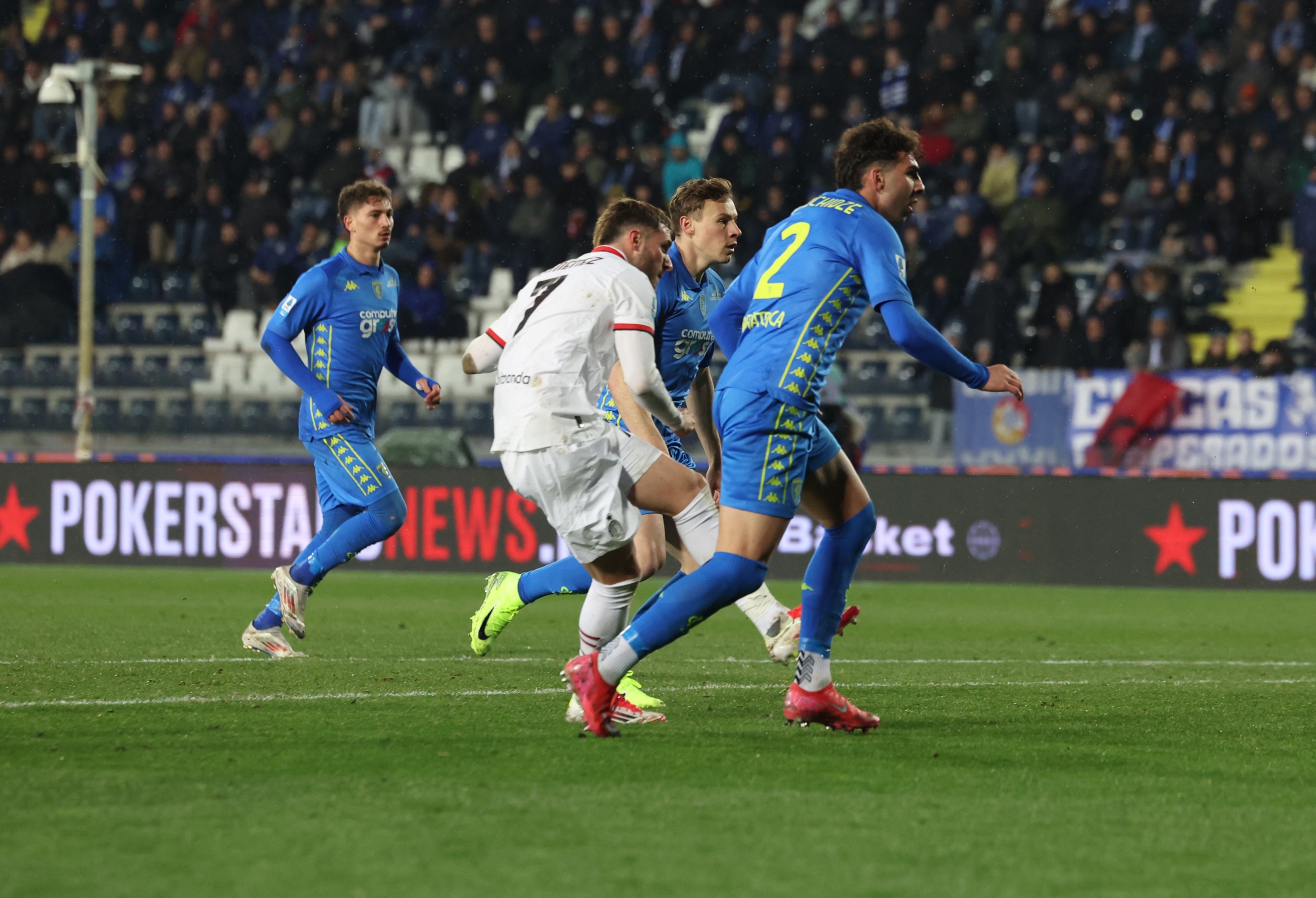 santiago gimenez gol empoli-milan