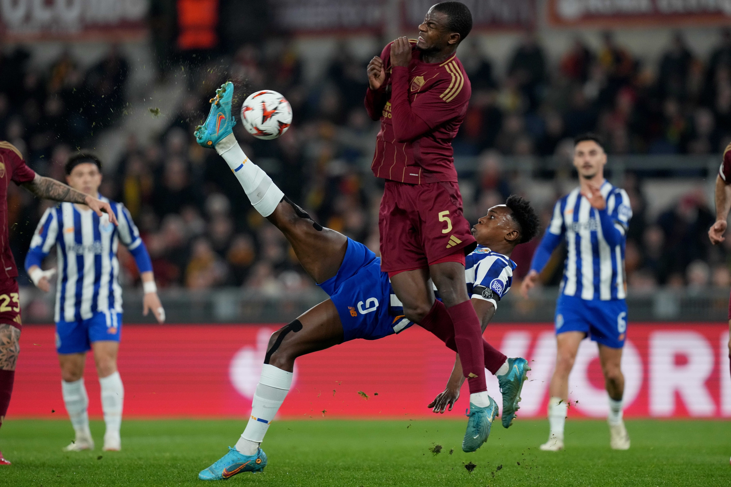 Porto’s Samu Omorodion gol during the UEFA Europa League  between Roma and Porto at the Olympic Stadium in Rome, Italy - Thursday 20 February 2025 - Sport Soccer (photo by Alfredo Falcone/LaPresse)