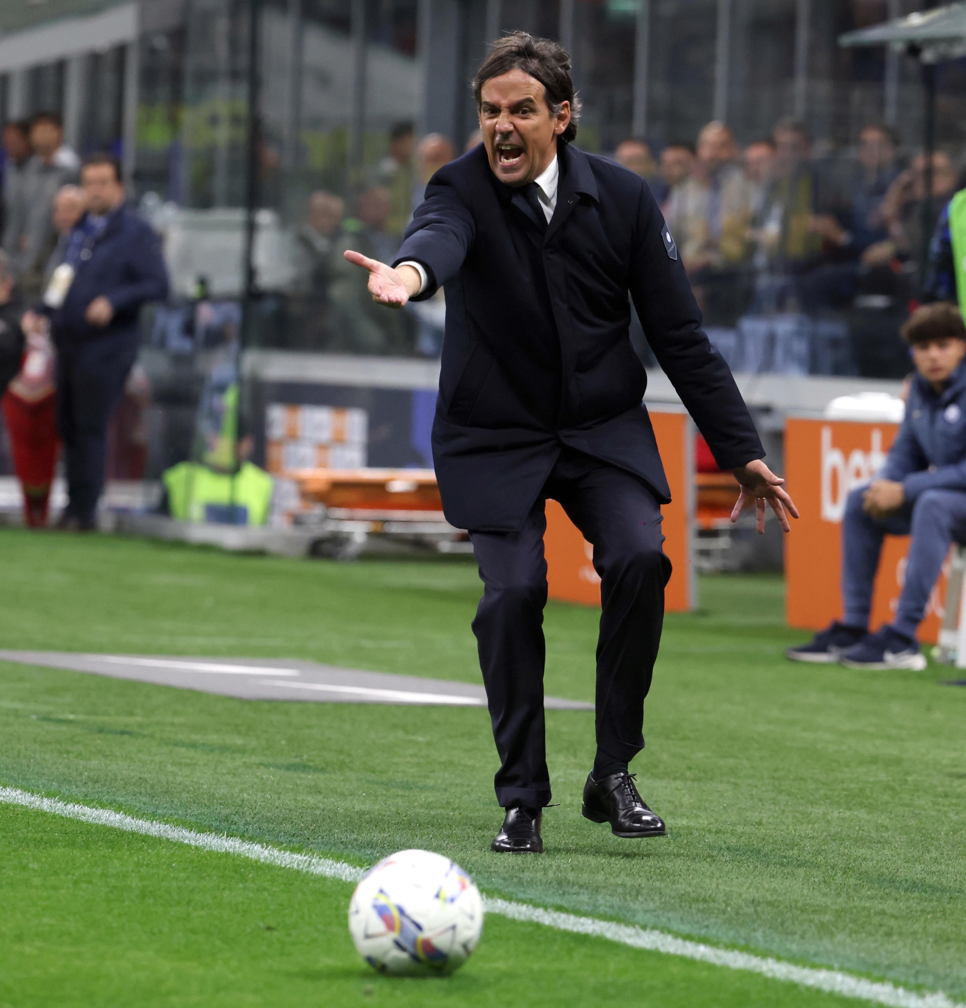 Inter MilanÕs coach Simone Inzaghi reacts during the Italian Cup semi final second leg soccer match between Inter and Milan at Giuseppe Meazza stadium in Milan, 23 April 2025. ANSA / MATTEO BAZZI