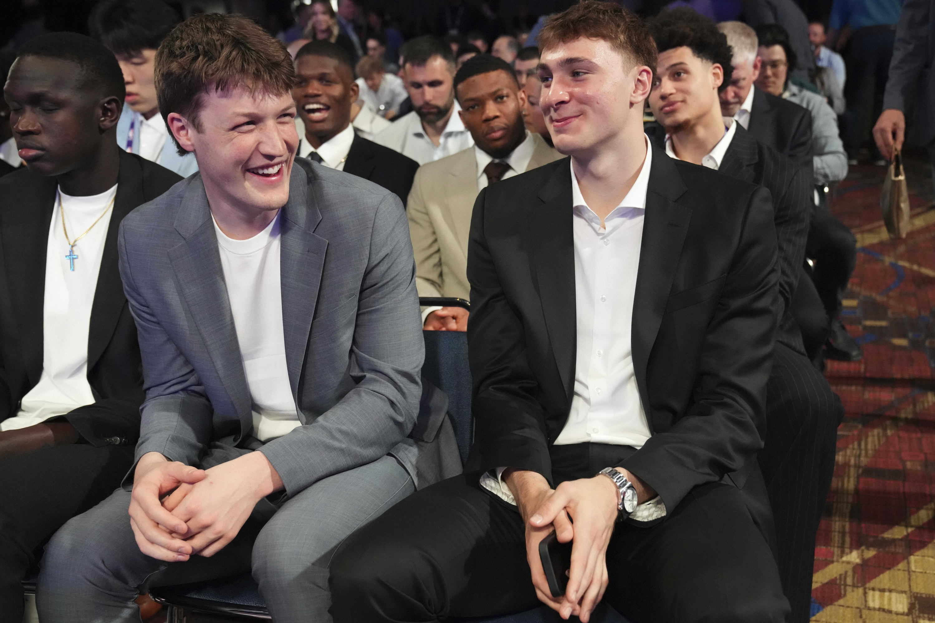 Cooper Flagg e Kon Knueppel al Draft NBA 2025 Lottery