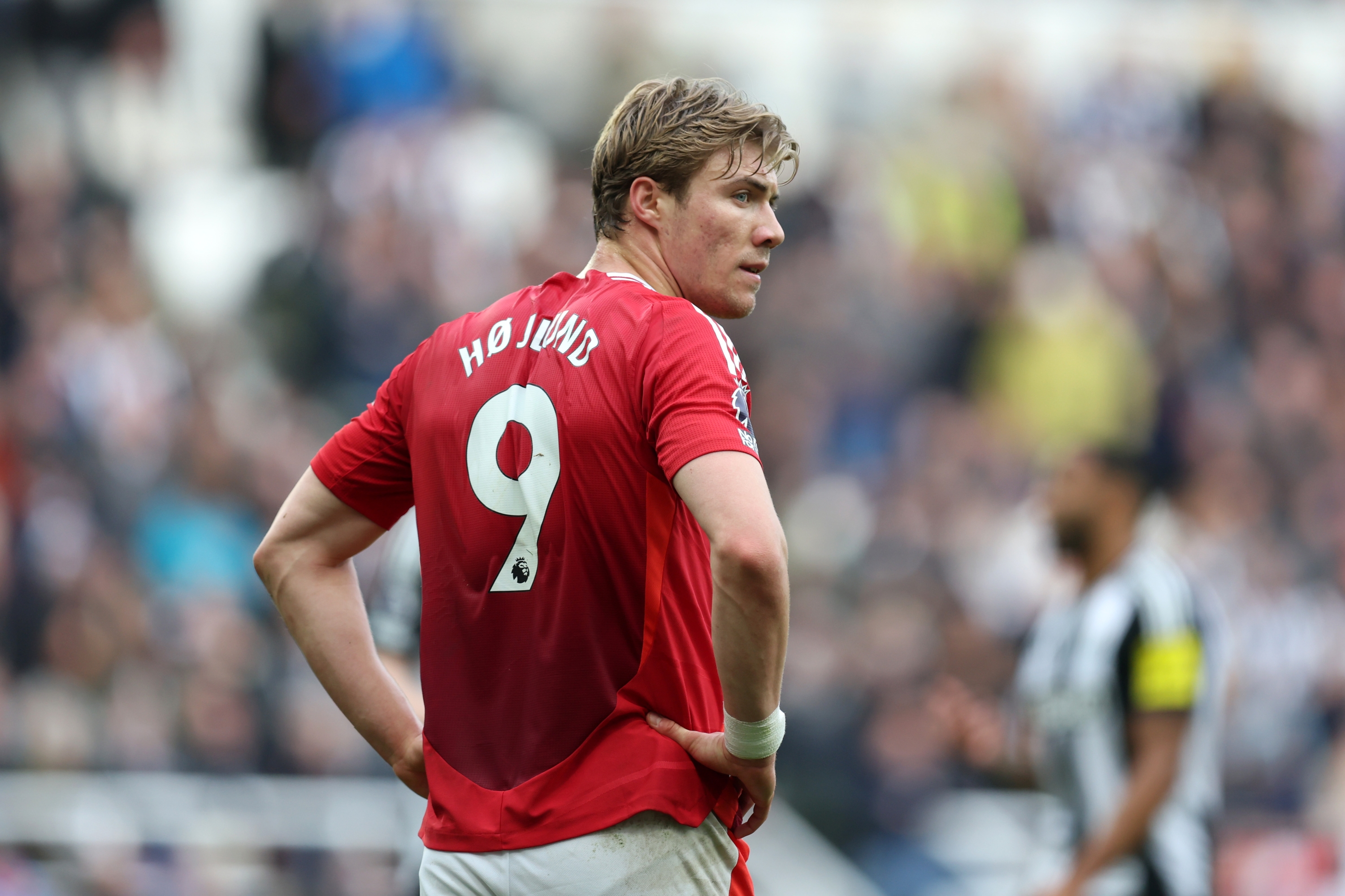  Rasmus Hojlund of Manchester United looks on during the Premier League match between Newcastle United FC and Manchester United FC at St James' Park on April 13, 2025 in Newcastle upon Tyne, England. (Photo by George Wood/Getty Images)