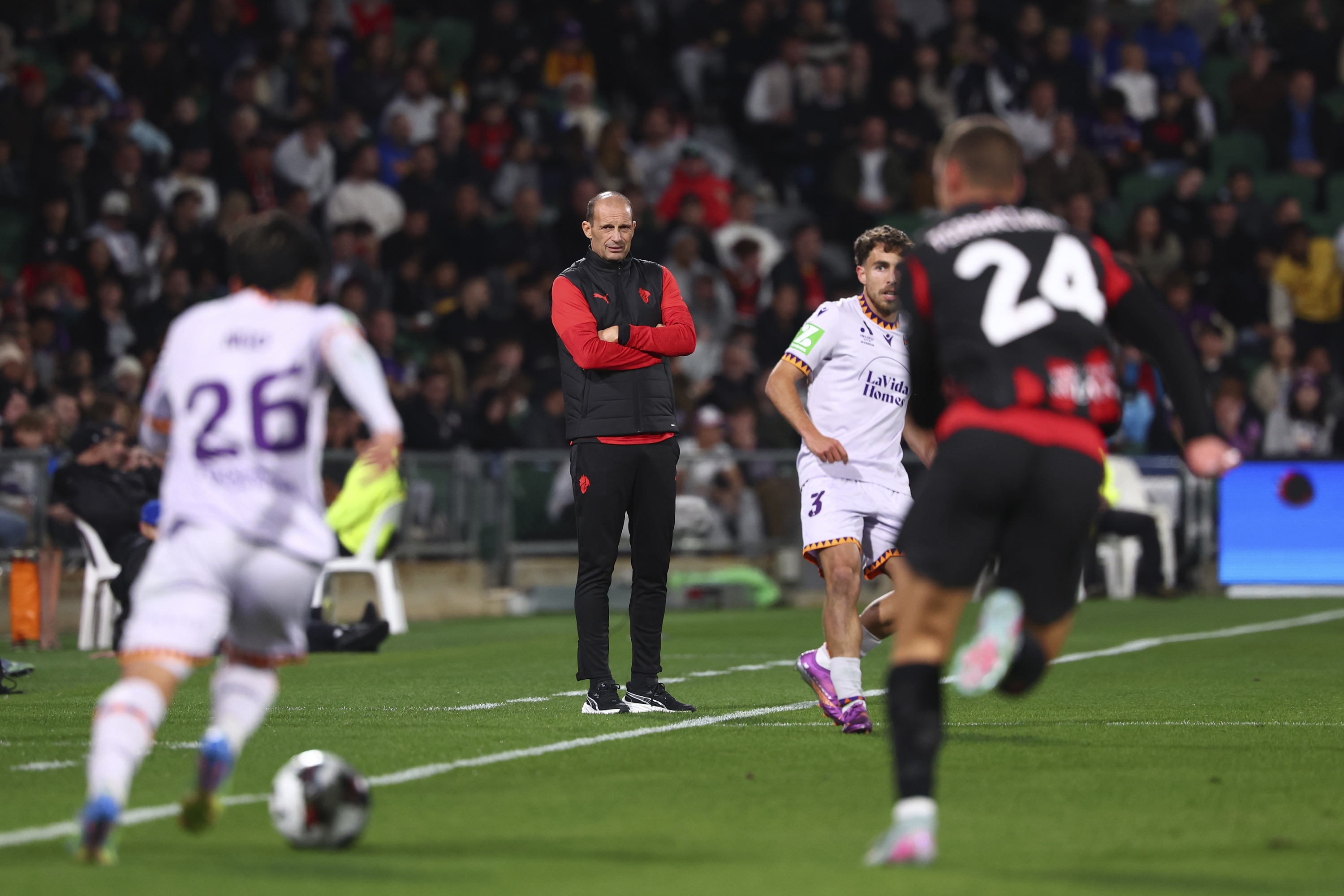 PERTH, AUSTRALIA - JULY 31: Massimiliano Allegri Head coach of AC Milan looks on during the match between Perth Glory and AC Milan at HBF Park on July 31, 2025 in Perth, Australia. (Photo by Giuseppe Cottini/AC Milan via Getty Images)