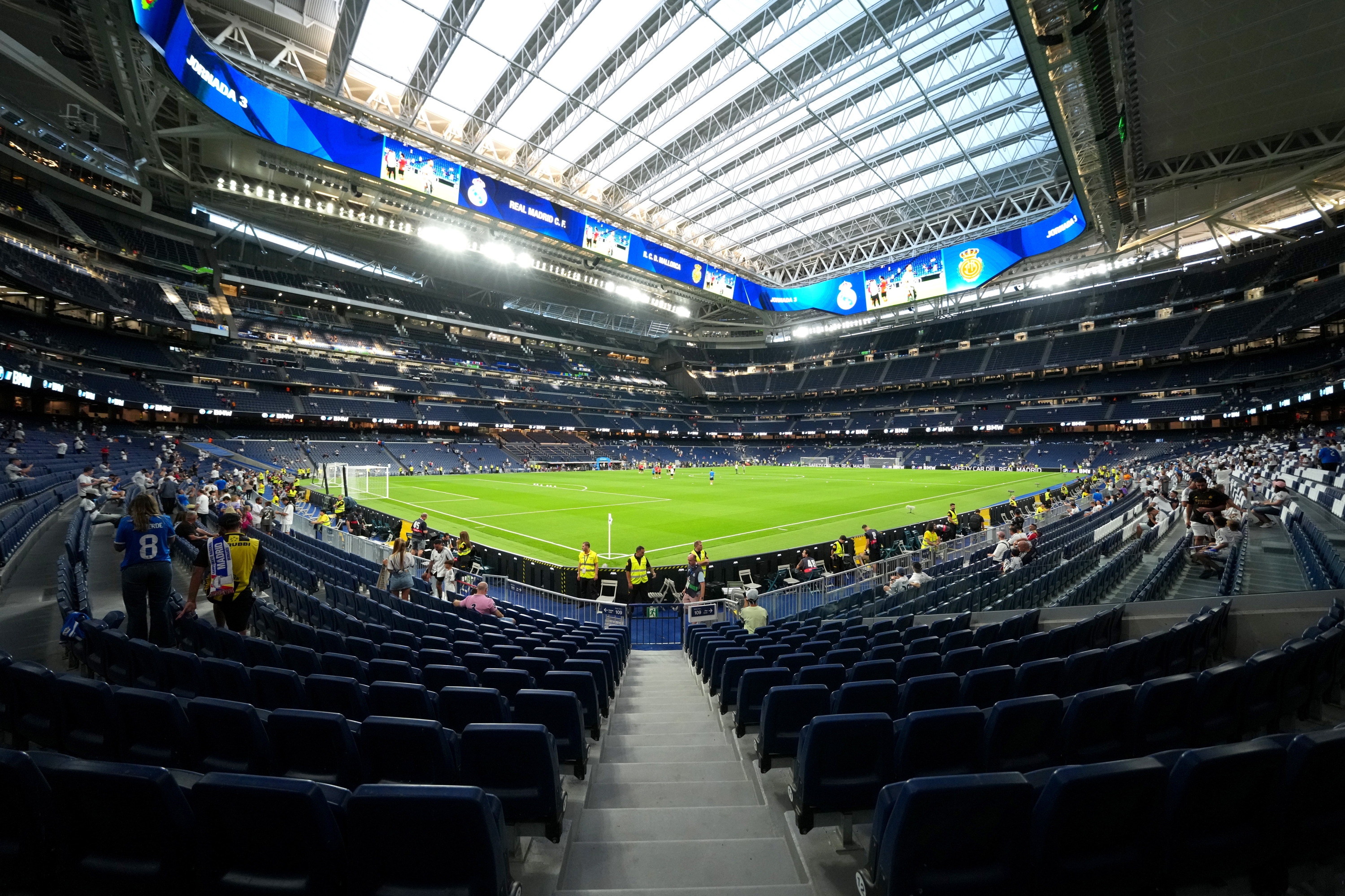  A general view inside the stadium prior to the LaLiga EA Sports match between Real Madrid CF and RCD Mallorca at Estadio Santiago Bernabeu on August 30, 2025 in Madrid, Spain. (Photo by Angel Martinez/Getty Images)