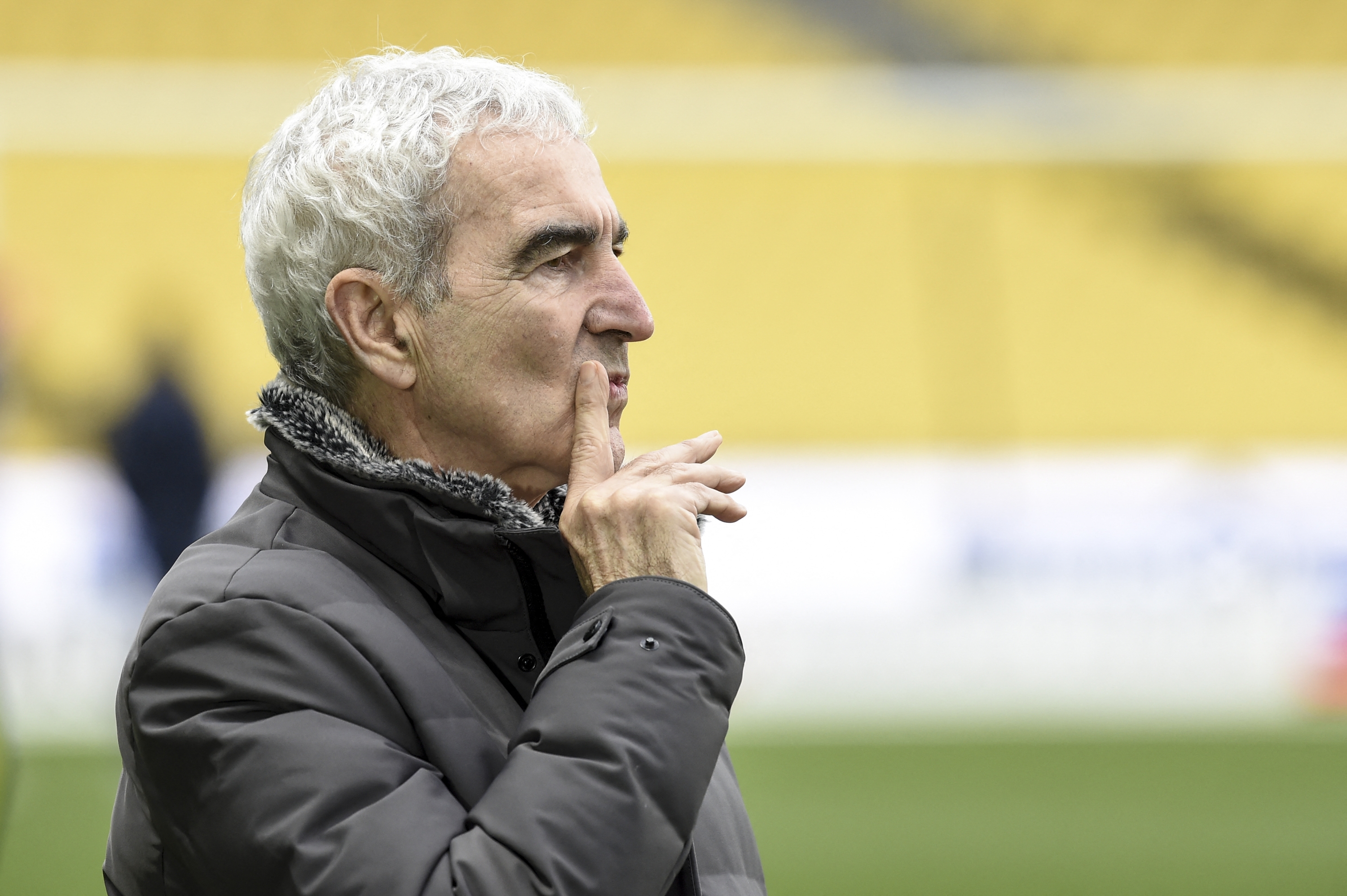 Nantes' French head coach Raymond Domenech is seen before the French L1 football match between FC Nantes and Lille LOSC at the La Beaujoire stadium in Nantes, western France on February 7, 2021. (Photo by Sebastien SALOM-GOMIS / AFP)