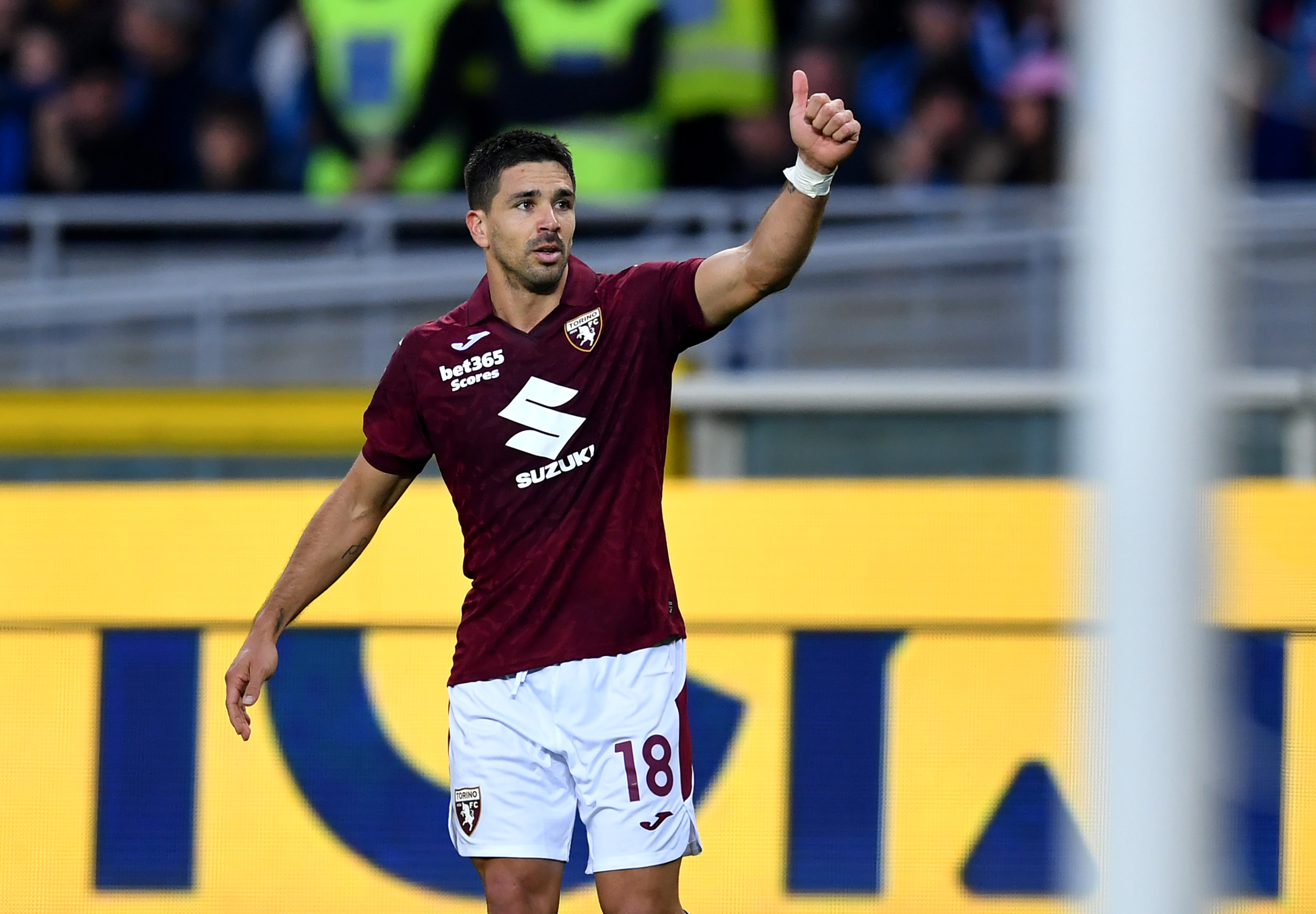 Giovanni Simeone of Torino celebrates scoring his team's first goal during the Serie A match between Torino FC and SSC Napoli at Stadio Olimpico di Torino on October 18, 2025 in Turin, Italy. (Photo by Valerio Pennicino/Getty Images)