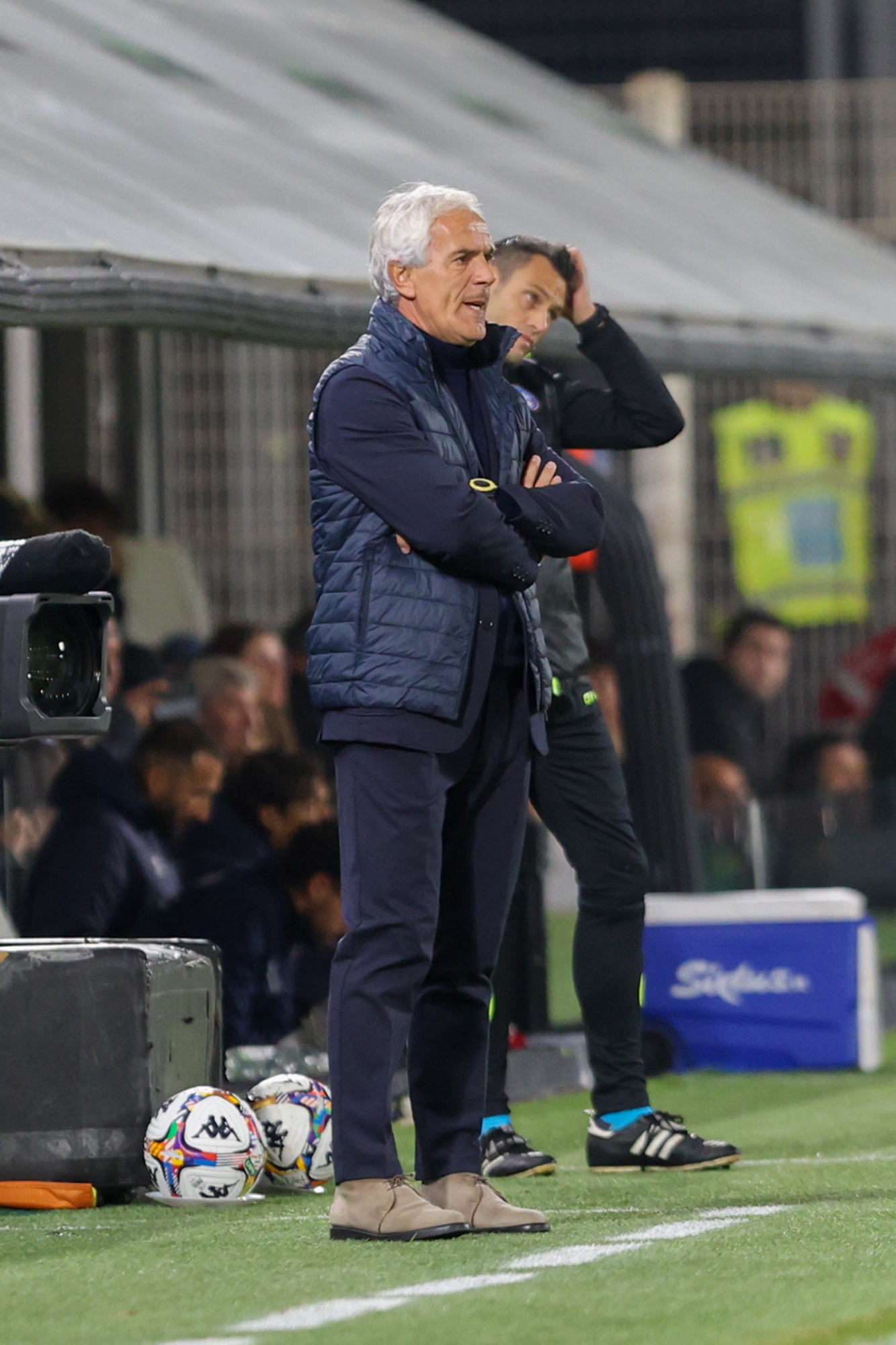 SpeziaÕs head coach Roberto Donadoni during the Serie B soccer match between Spezia and Bari at the Alberto Picco Stadium in La Spezia, Italy - Friday, November 07, 2025. Sport - Soccer . (Photo by Tano Pecoraro/Lapresse)
