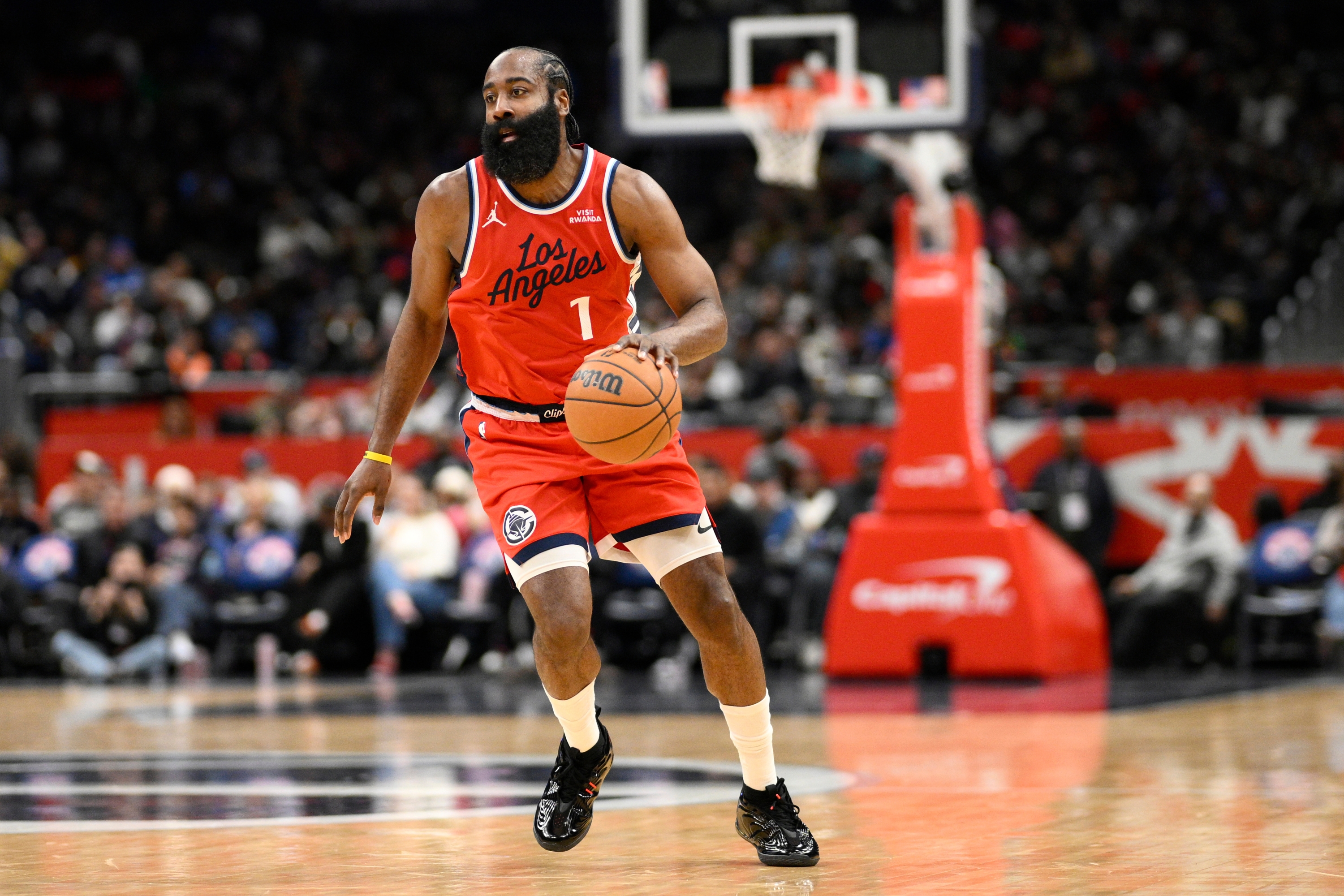 Los Angeles Clippers guard James Harden (1) in action during the first half of an NBA basketball game against the Washington Wizards, Monday, Jan. 19, 2026, in Washington. (AP Photo/Nick Wass)





Associate Press/ LaPresse
Only Italy and Spain





Associate Press/ LaPresse
Only Italy and Spain





Associate Press/ LaPresse
Only Italy and Spain